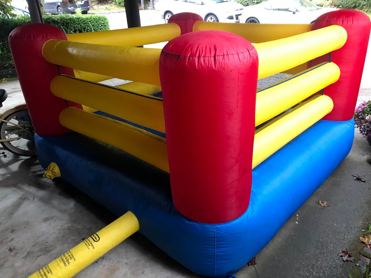$50 Bouncing Castle, Blue/Red