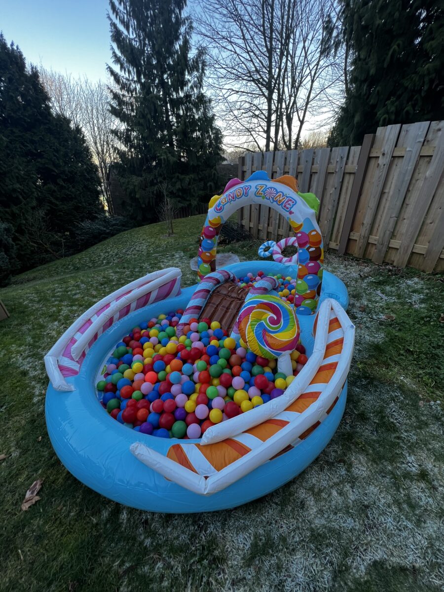 Candy zone pit ball ( water) play center - Image 3