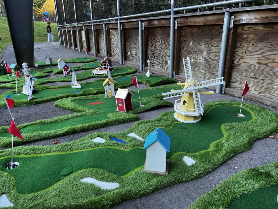 Mini golf