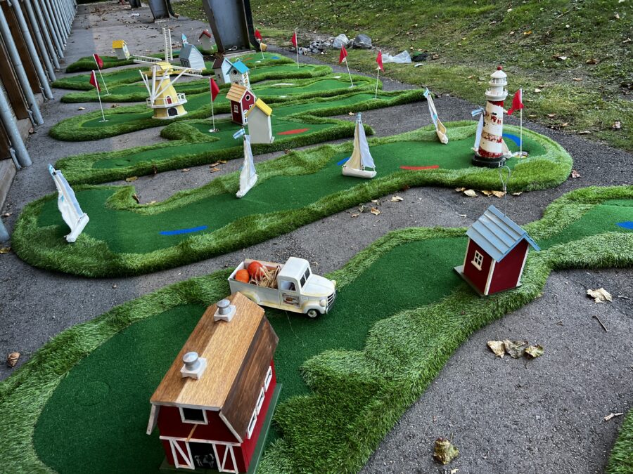 Mini golf - Image 2